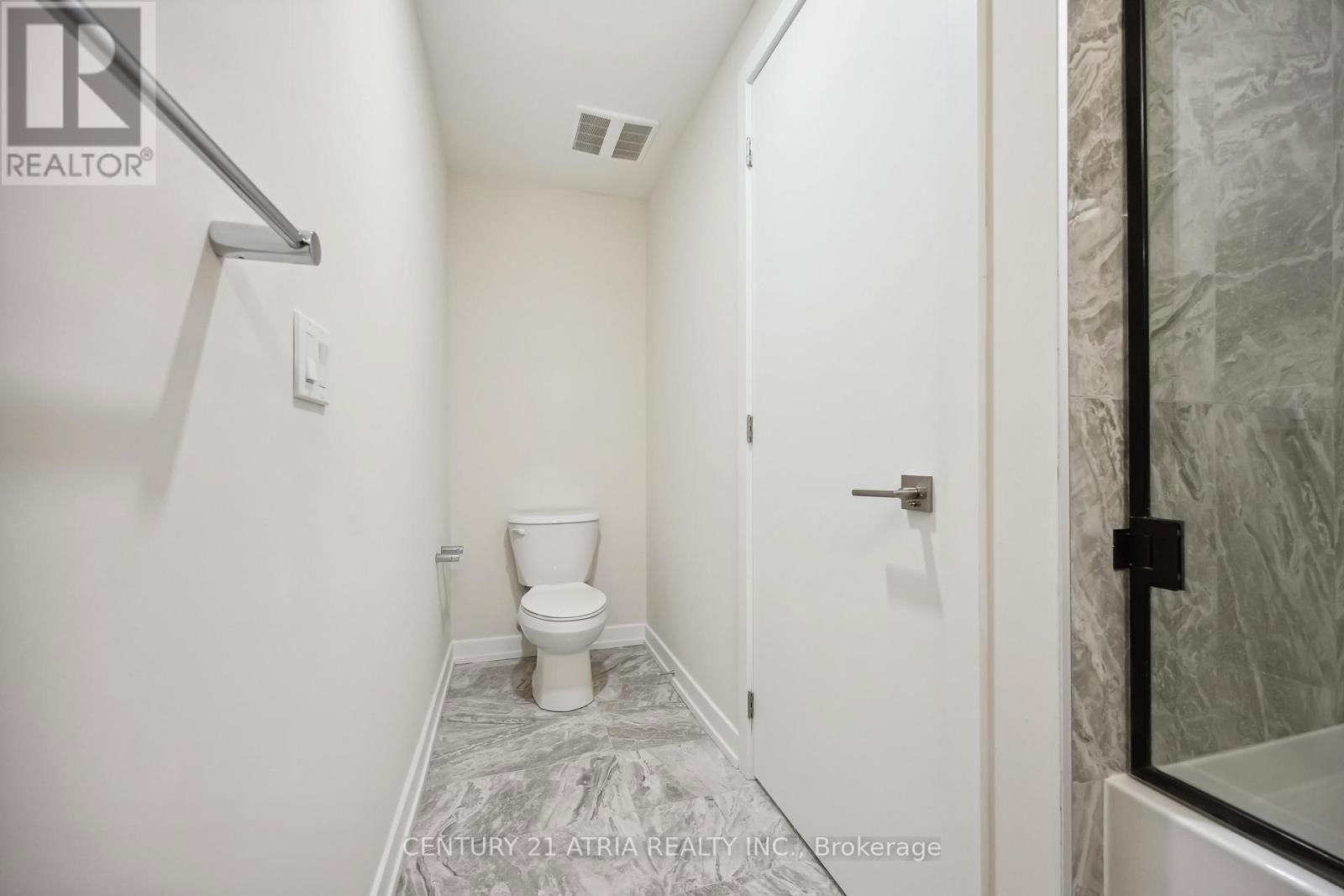 202 - 65 SAIGON DRIVE Image 20