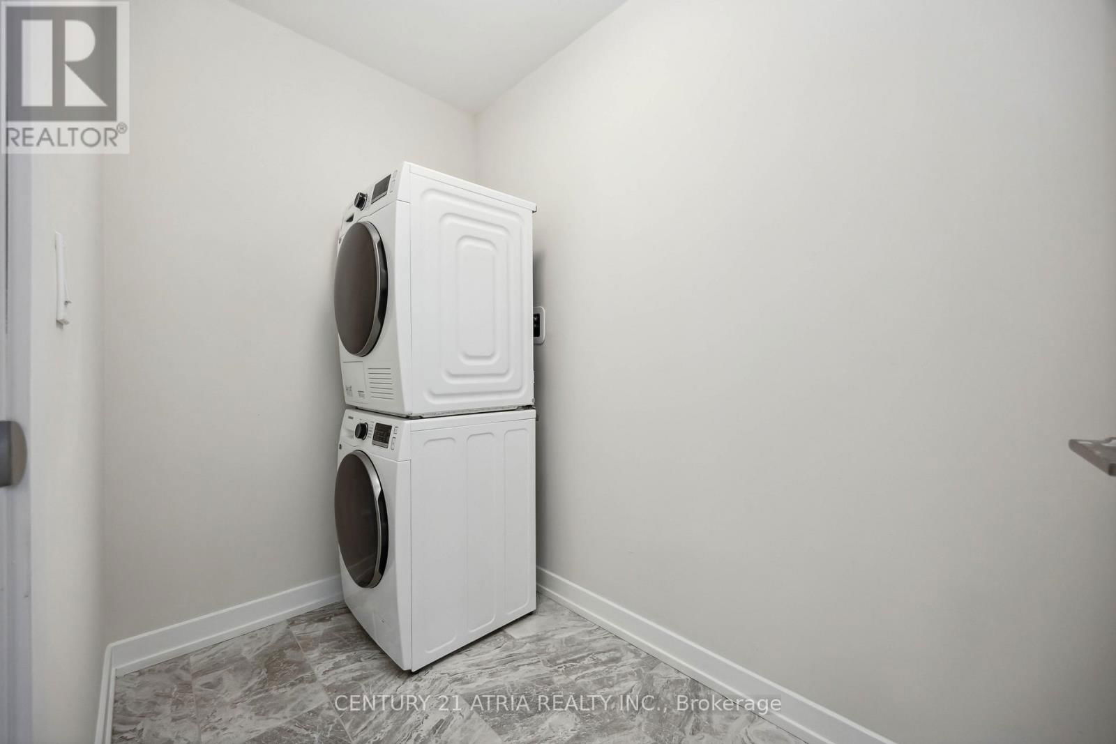 202 - 65 SAIGON DRIVE Image 22