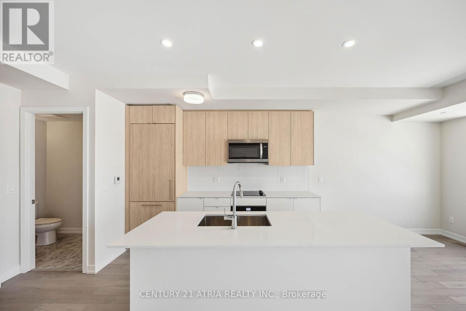 202 - 65 SAIGON DRIVE Image 3