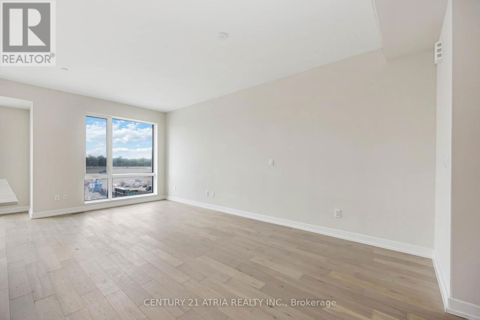 202 - 65 SAIGON DRIVE Image 9