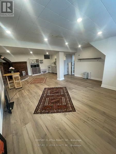 10 IBER COURT Image 10