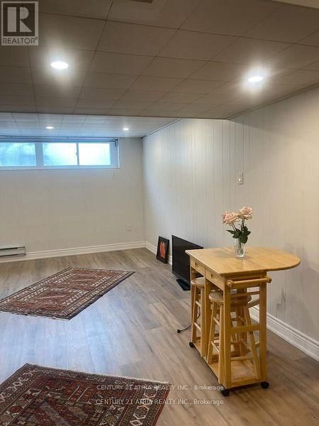 10 IBER COURT Image 13