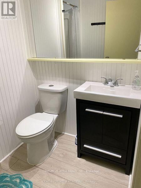 10 IBER COURT Image 16