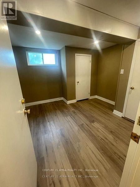 10 IBER COURT Image 4