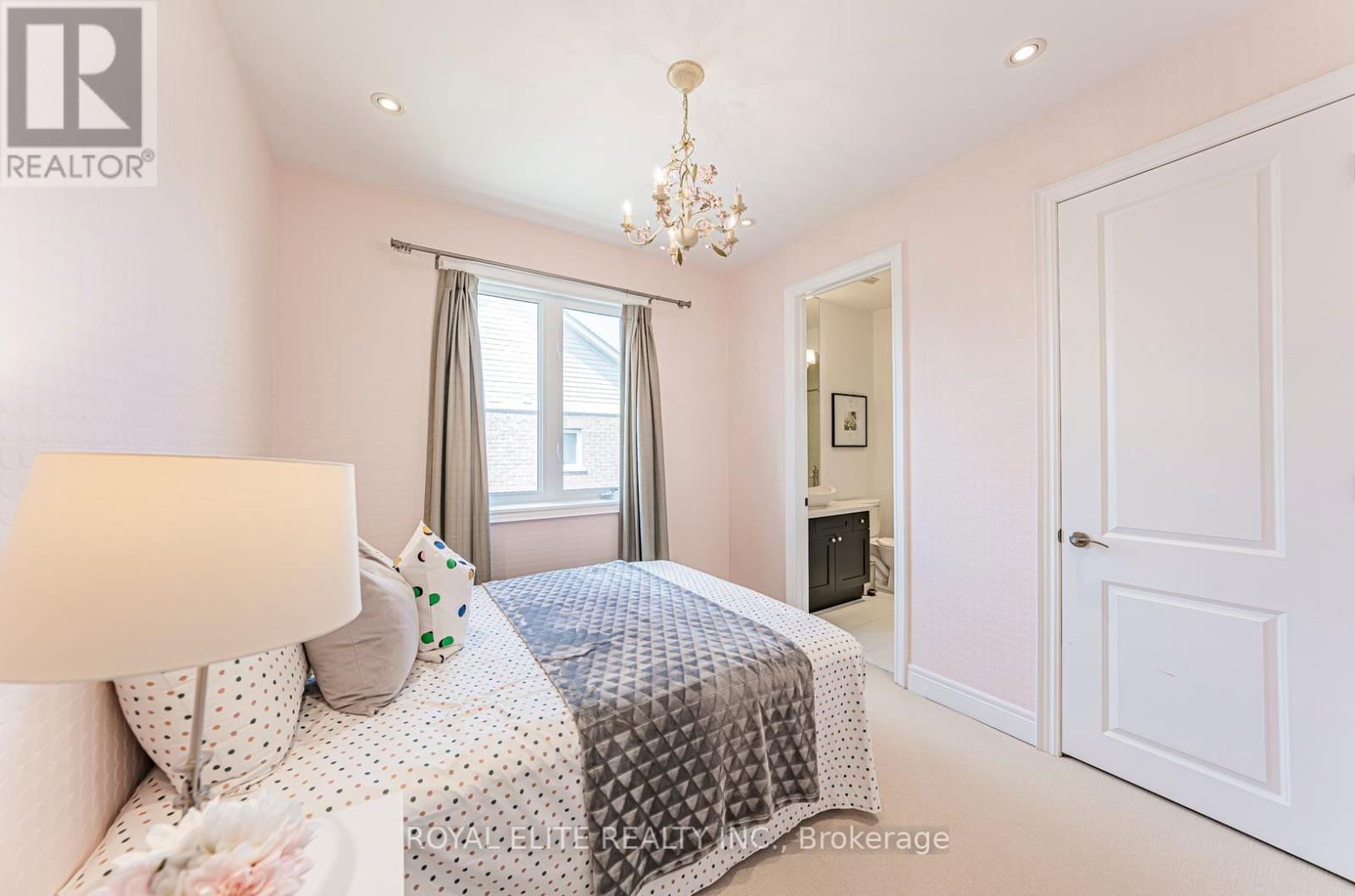4 ALHART STREET Image 32