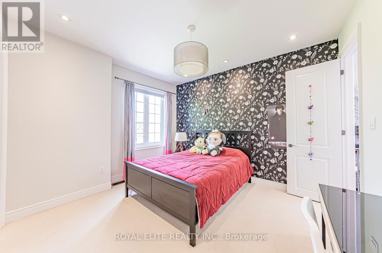 4 ALHART STREET Image 34