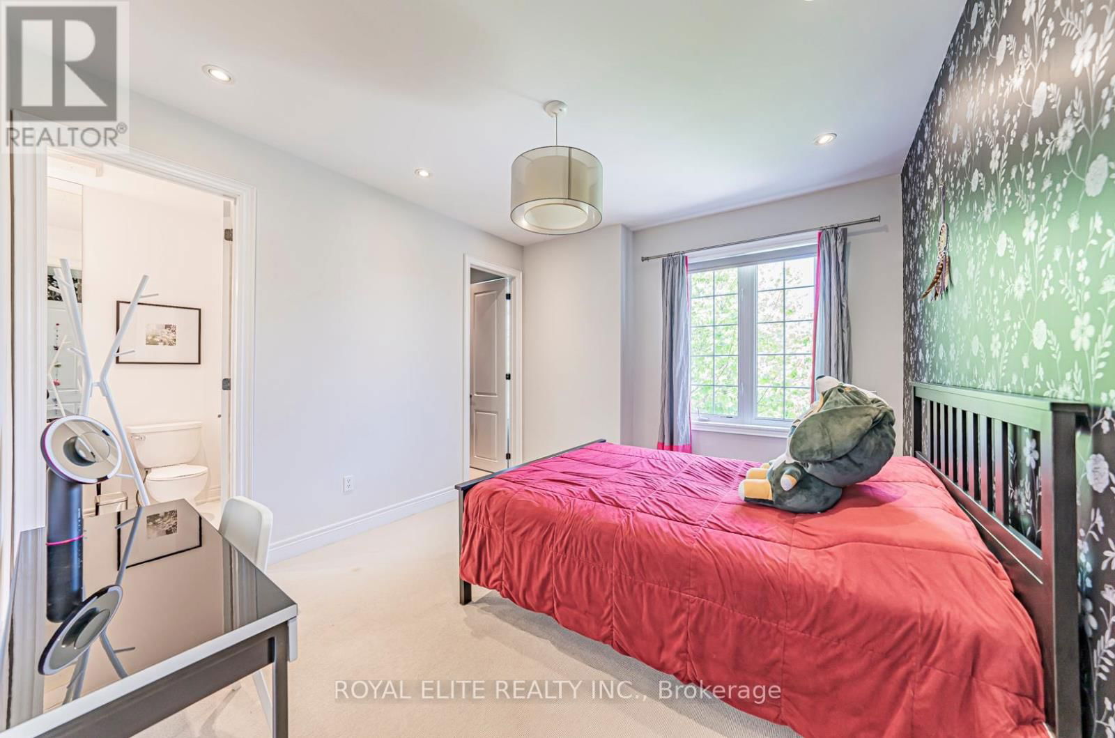 4 ALHART STREET Image 35
