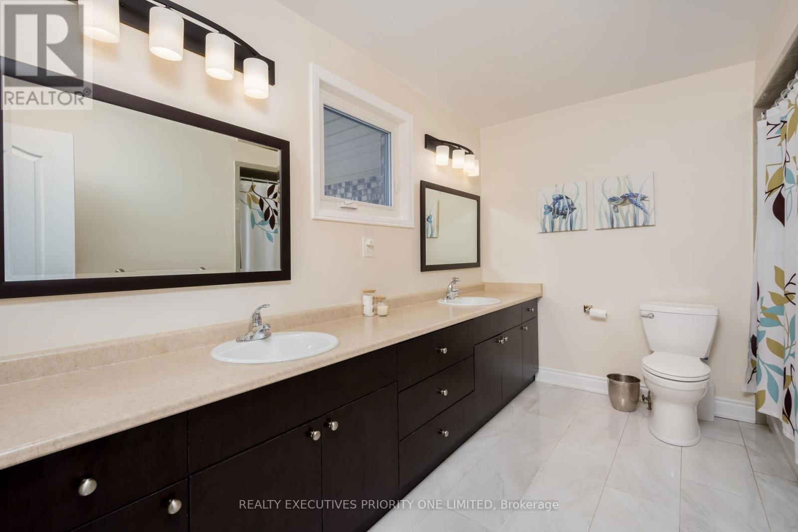 206 ANDREW PARK Image 20