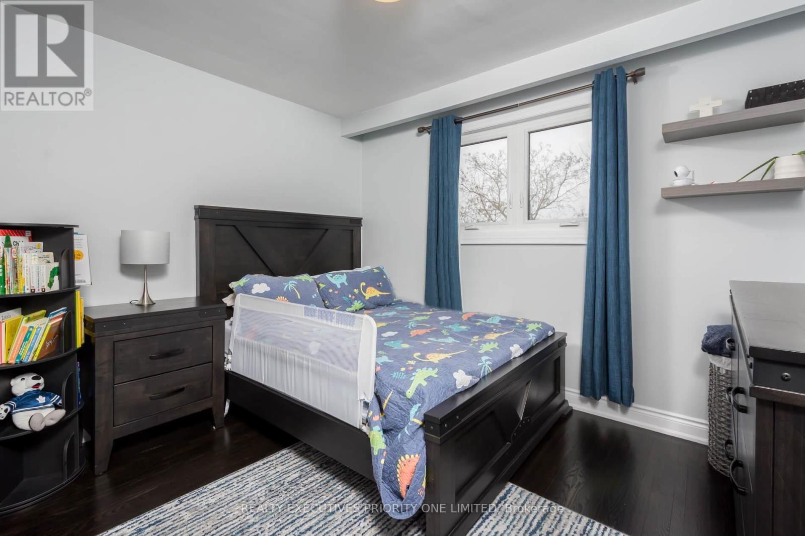 206 ANDREW PARK Image 21