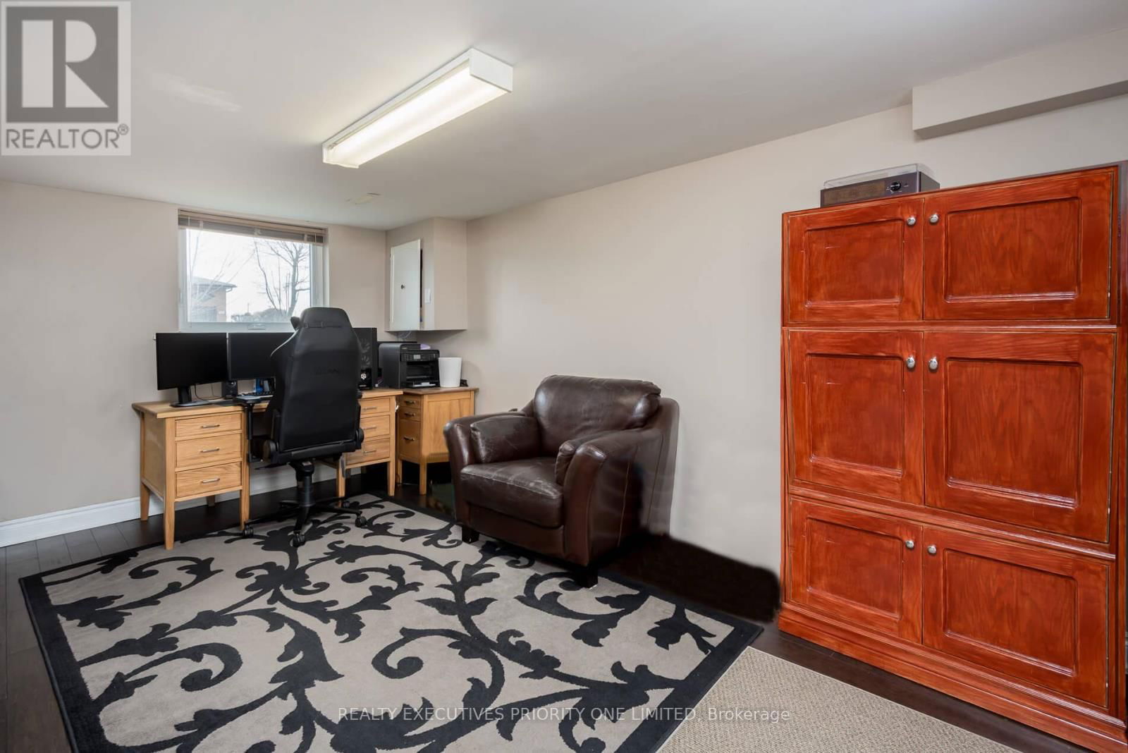 206 ANDREW PARK Image 24