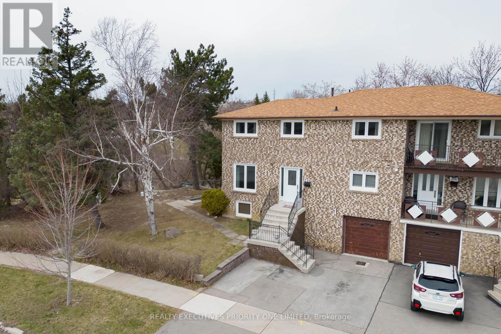 206 ANDREW PARK Image 3