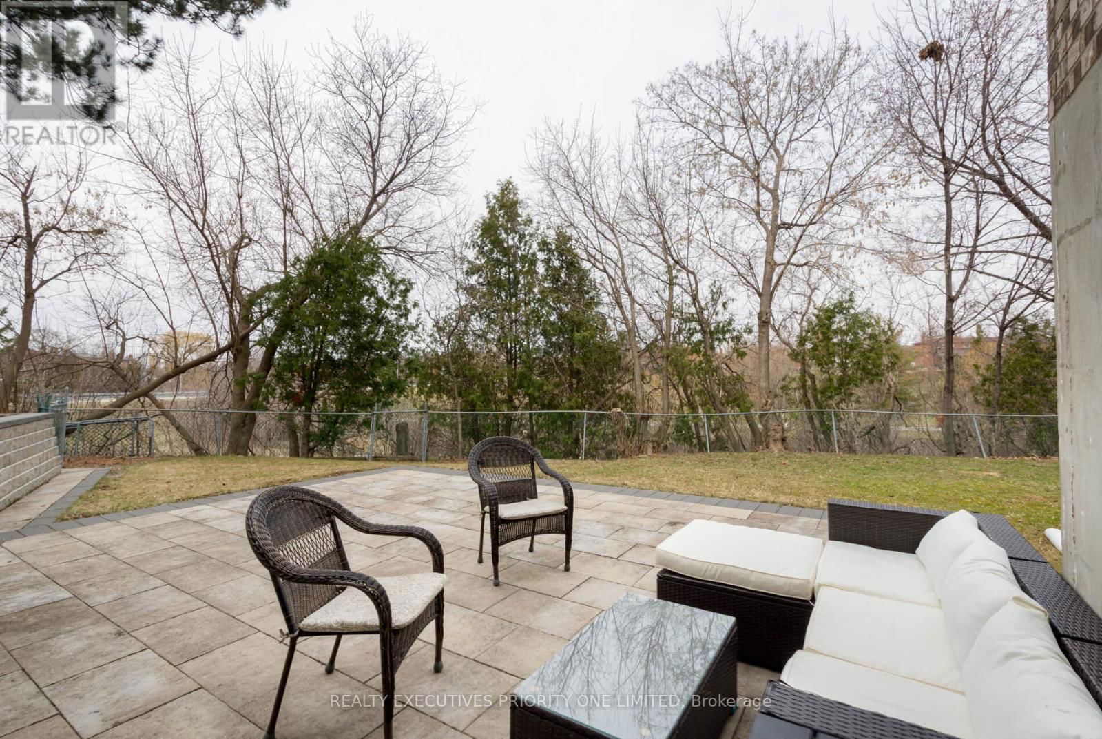 206 ANDREW PARK Image 33