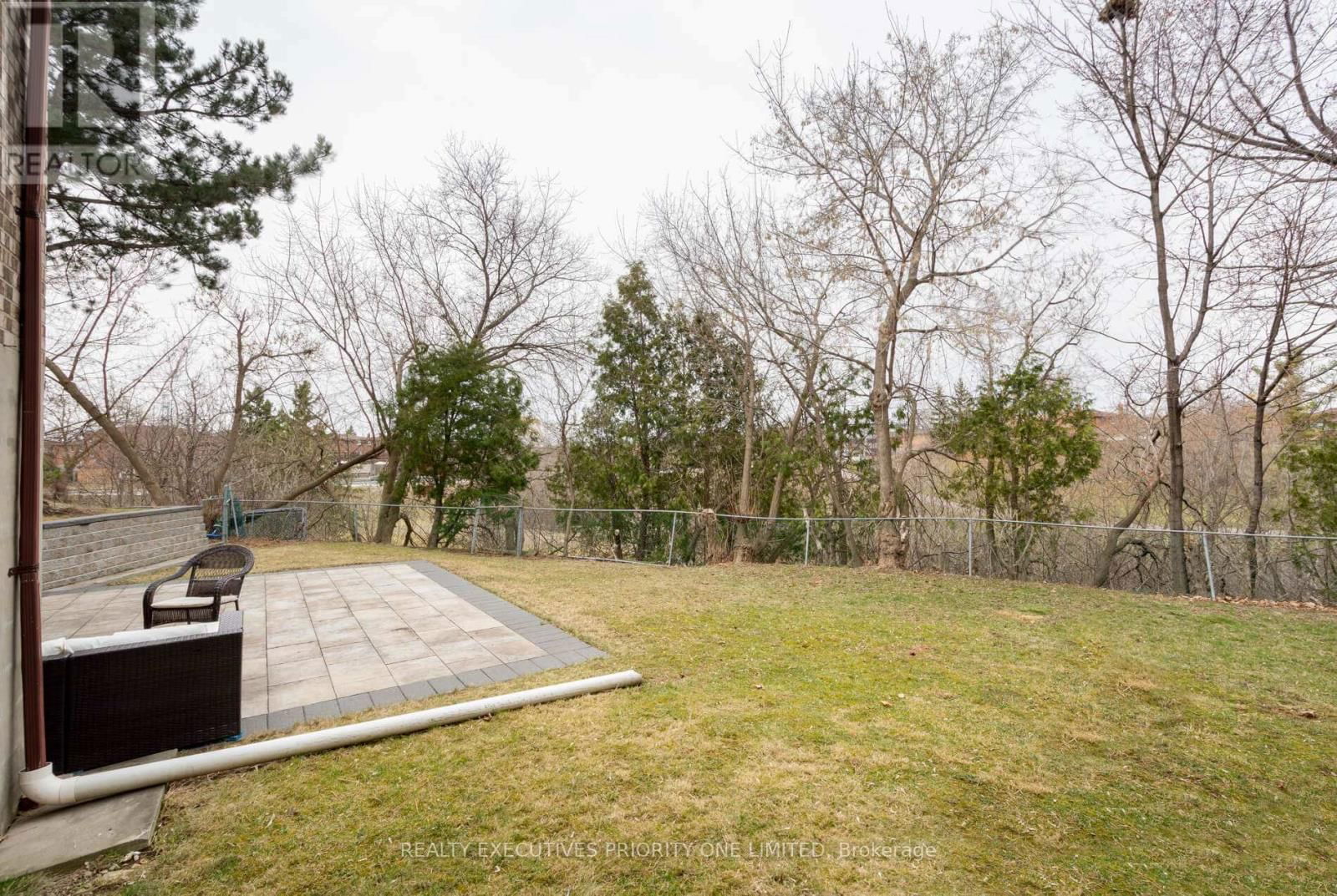 206 ANDREW PARK Image 35