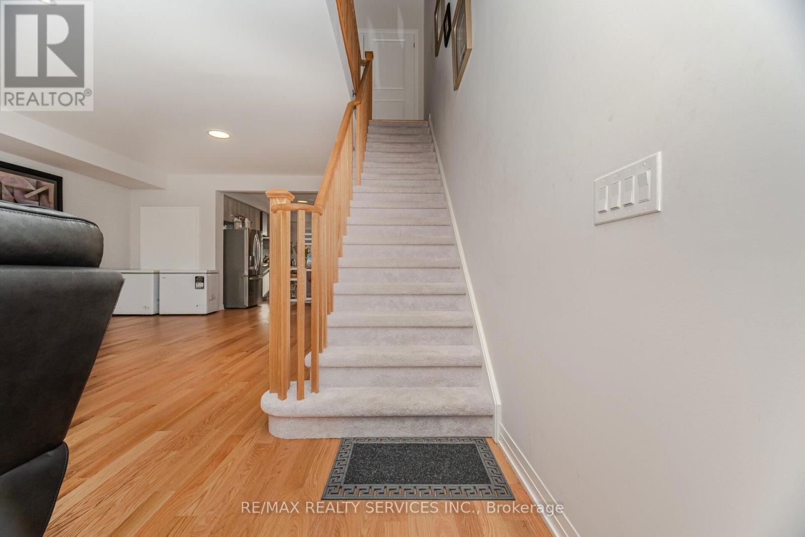 12 - 220 DISSETTE STREET Image 16
