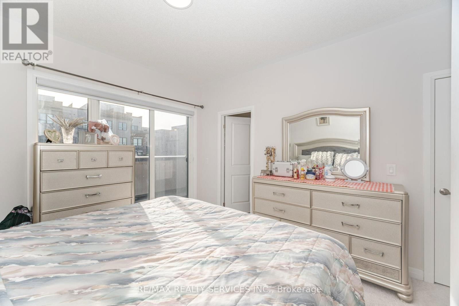 12 - 220 DISSETTE STREET Image 19