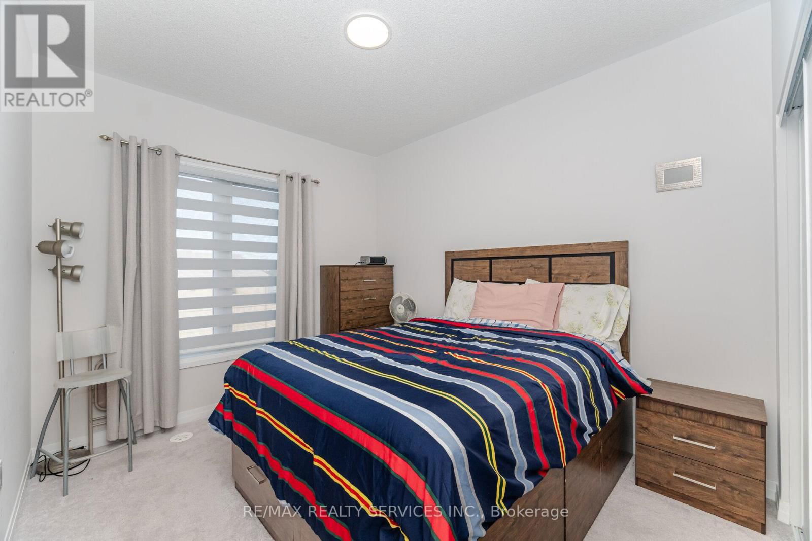 12 - 220 DISSETTE STREET Image 25