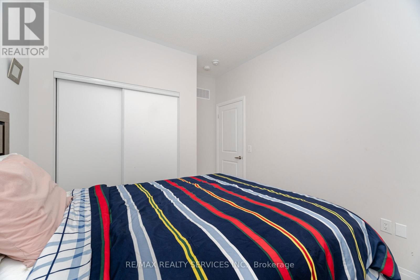 12 - 220 DISSETTE STREET Image 26