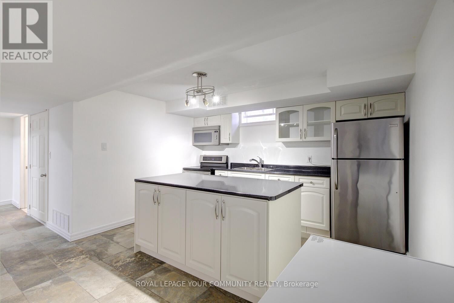 127 GOLDEN FOREST ROAD Image 40