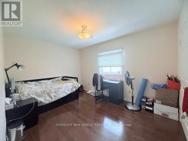 4 CLAXTON ROAD Image 11