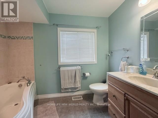 4 CLAXTON ROAD Image 14