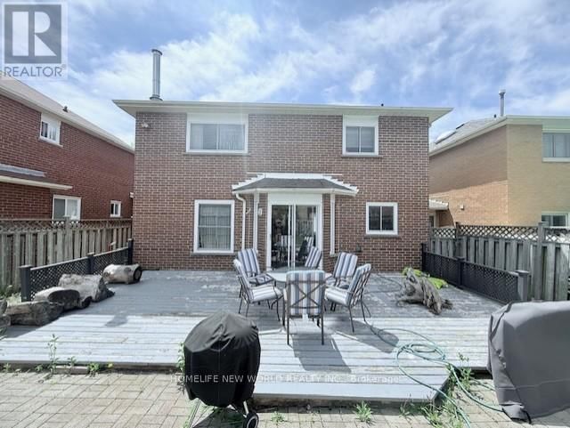 4 CLAXTON ROAD Image 18