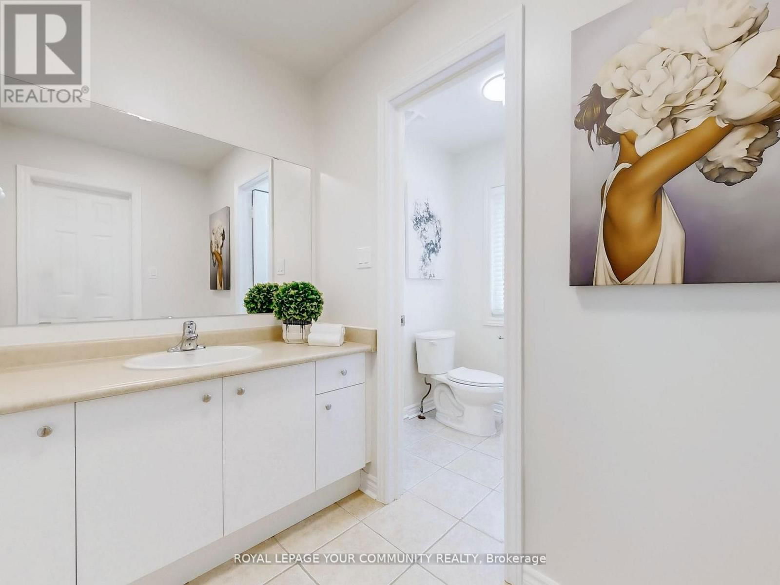 8 WHITESTONE DRIVE Image 35