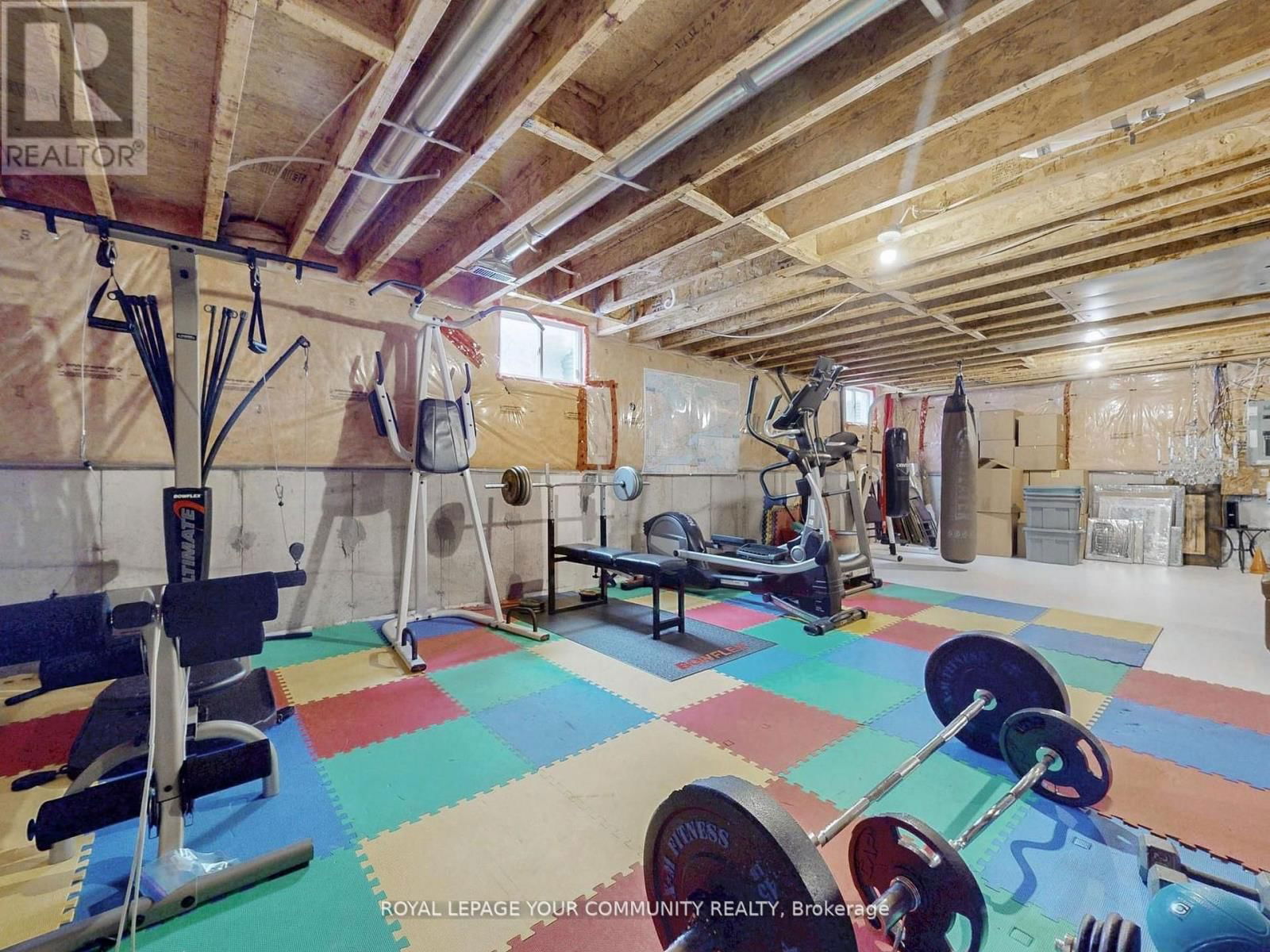 8 WHITESTONE DRIVE Image 37