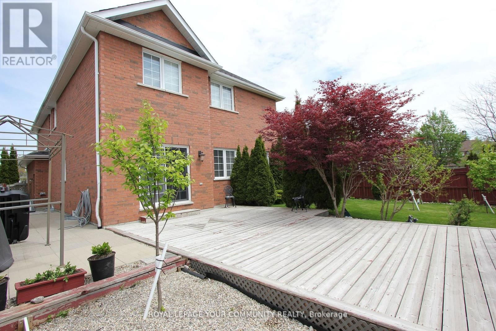 8 WHITESTONE DRIVE Image 46