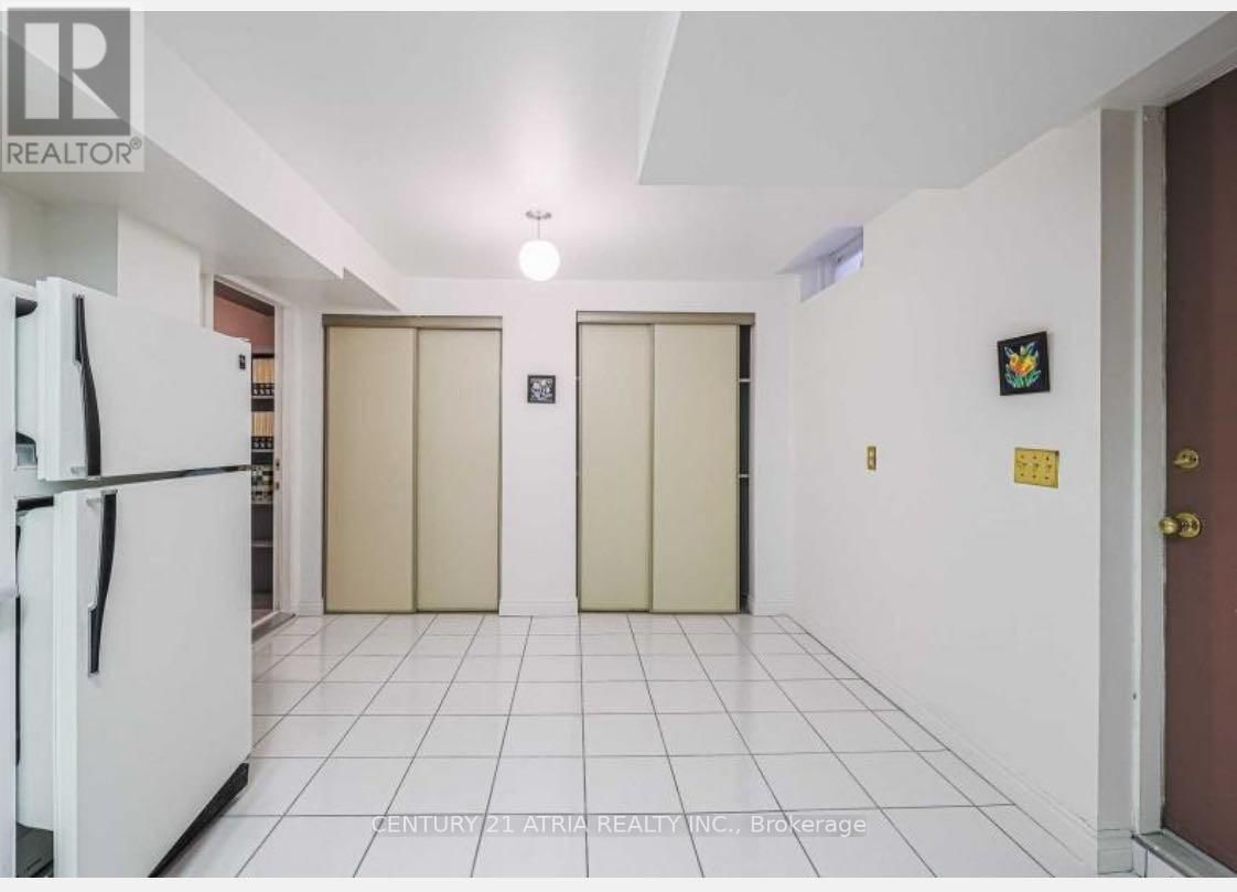 BSMT - 45 MARCUS CRESCENT Image 3