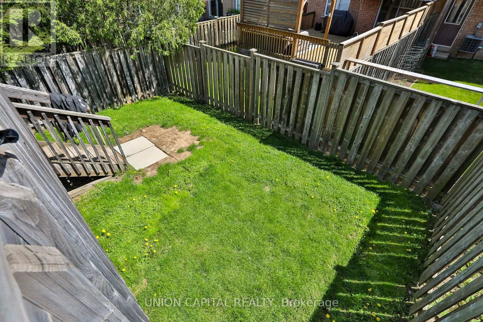 136 MISTYWOOD CRESCENT Image 33