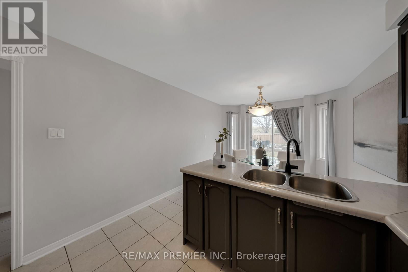 173 ANDY CRESCENT Image 11