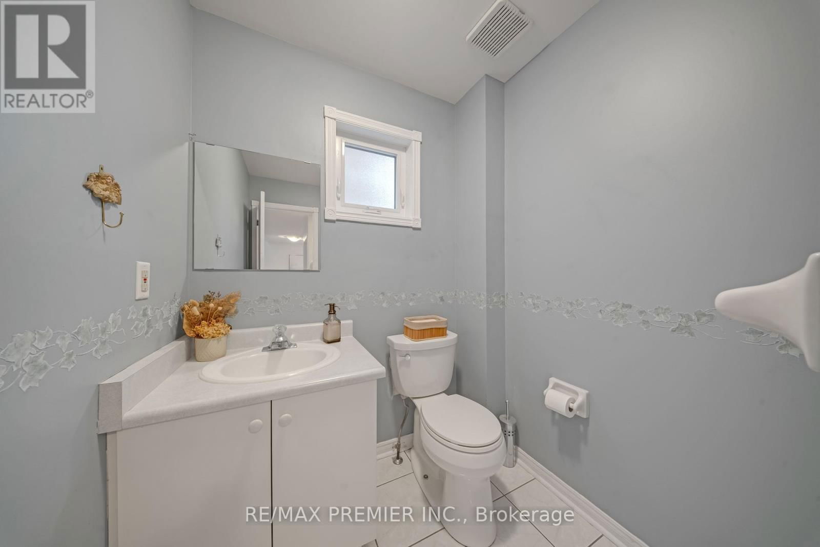 173 ANDY CRESCENT Image 16