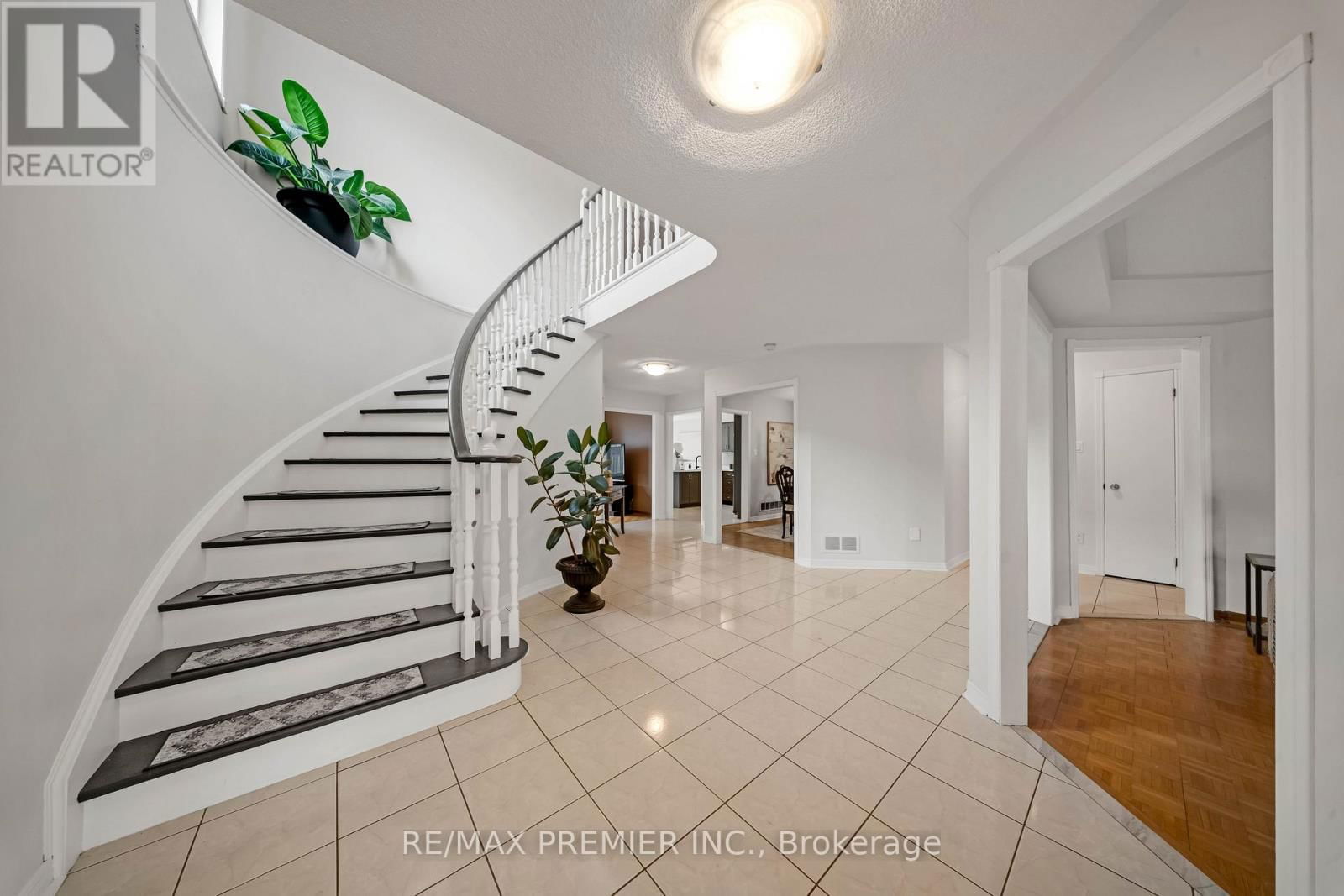 173 ANDY CRESCENT Image 17