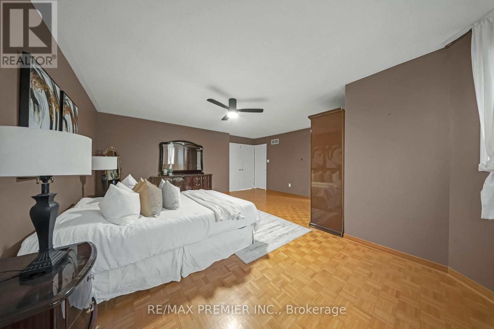 173 ANDY CRESCENT Image 21