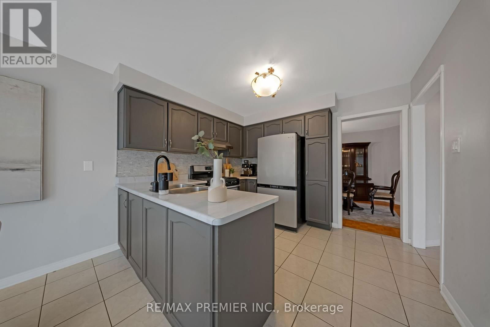 173 ANDY CRESCENT Image 9