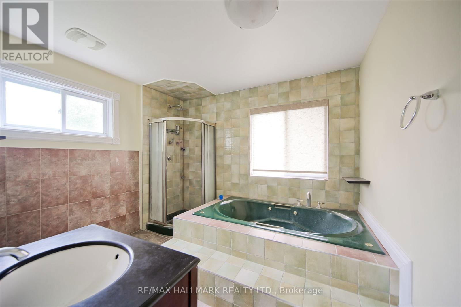 3125 LLOYDTOWN-AURORA SIDEROAD Image 24