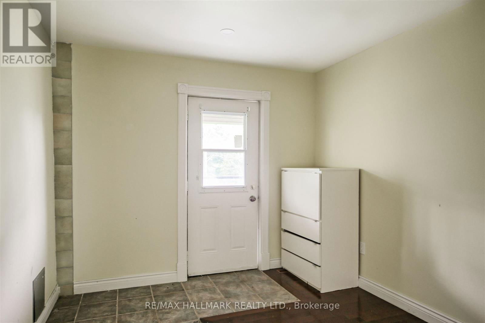 3125 LLOYDTOWN-AURORA SIDEROAD Image 31