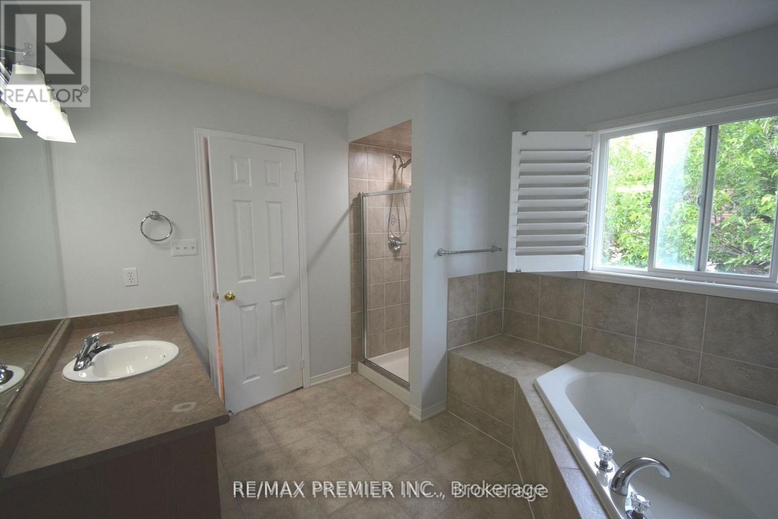 79 ROSARIO DRIVE Image 11