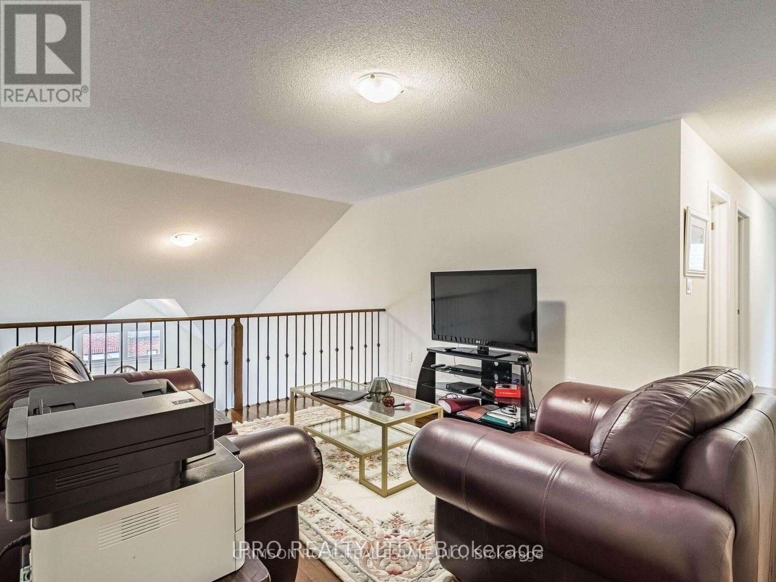 32 PIETROWSKI DRIVE Image 29