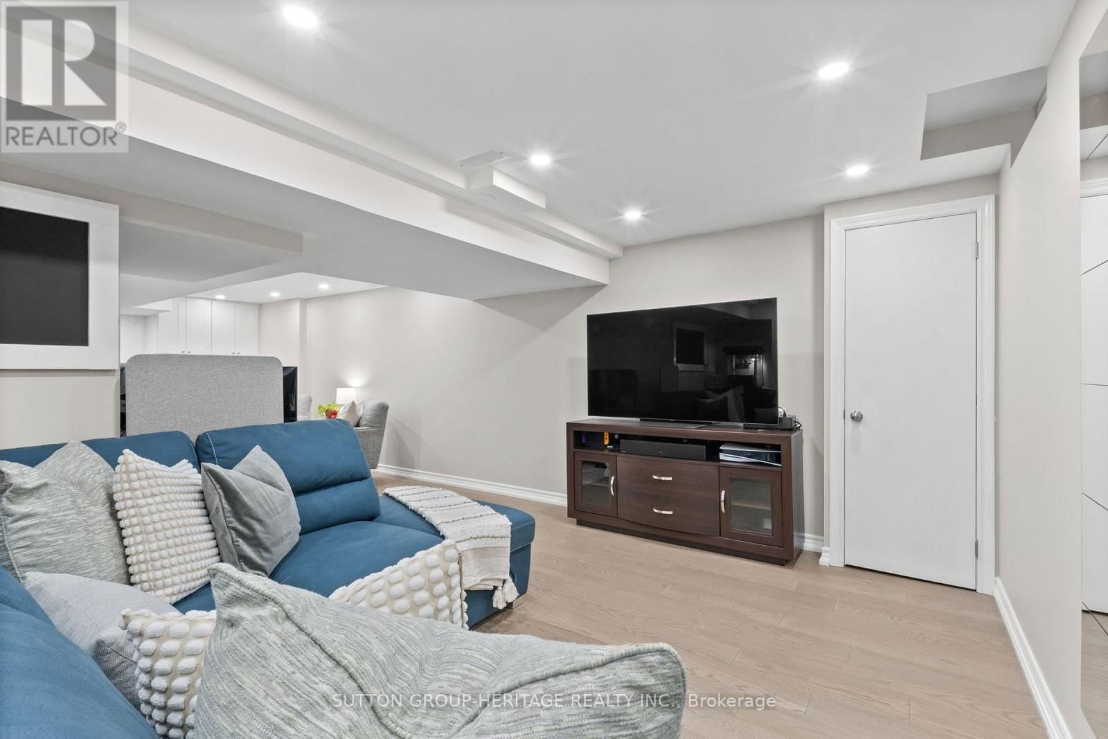 7 DONALD SIM AVENUE Image 28
