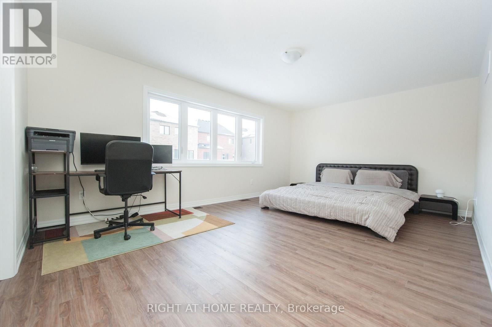 5 STENNETT DRIVE Image 31