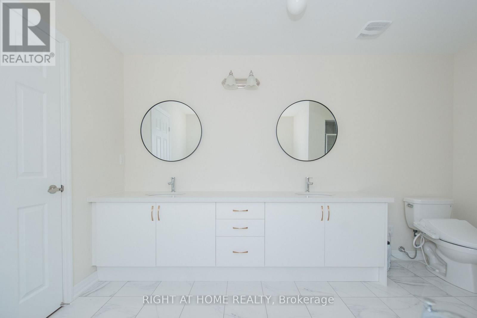 5 STENNETT DRIVE Image 34
