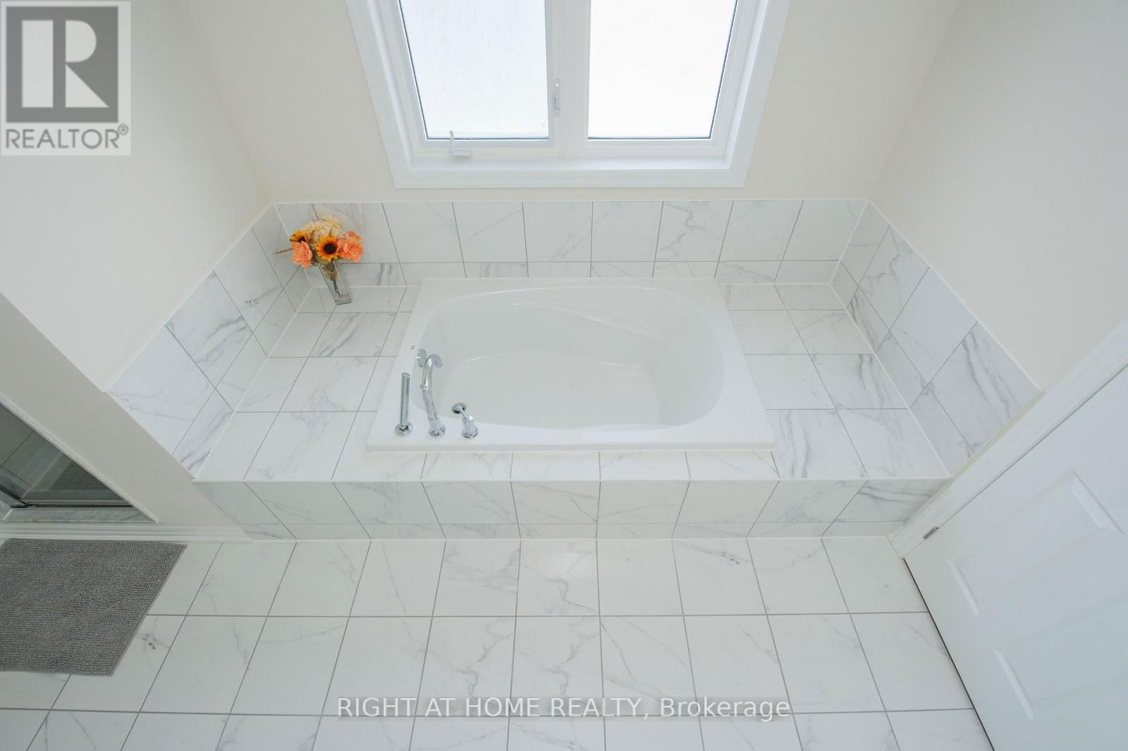5 STENNETT DRIVE Image 35