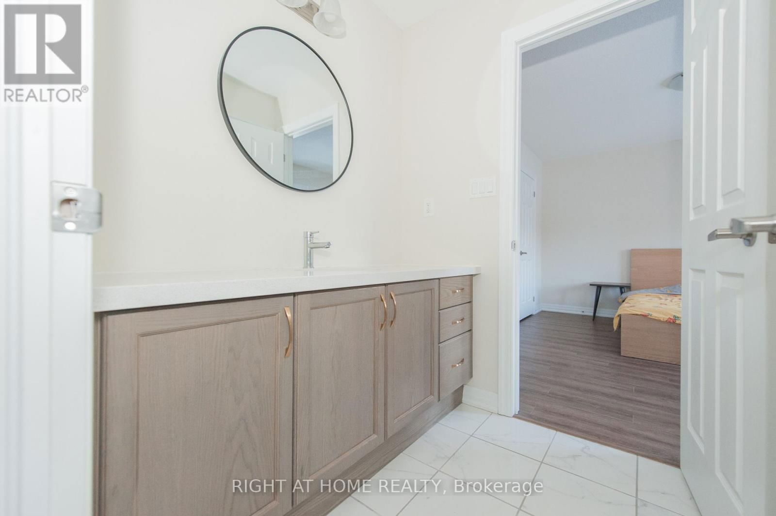 5 STENNETT DRIVE Image 41