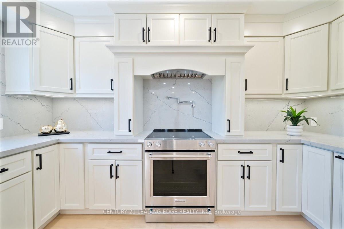 157 JEANNE DRIVE Image 12