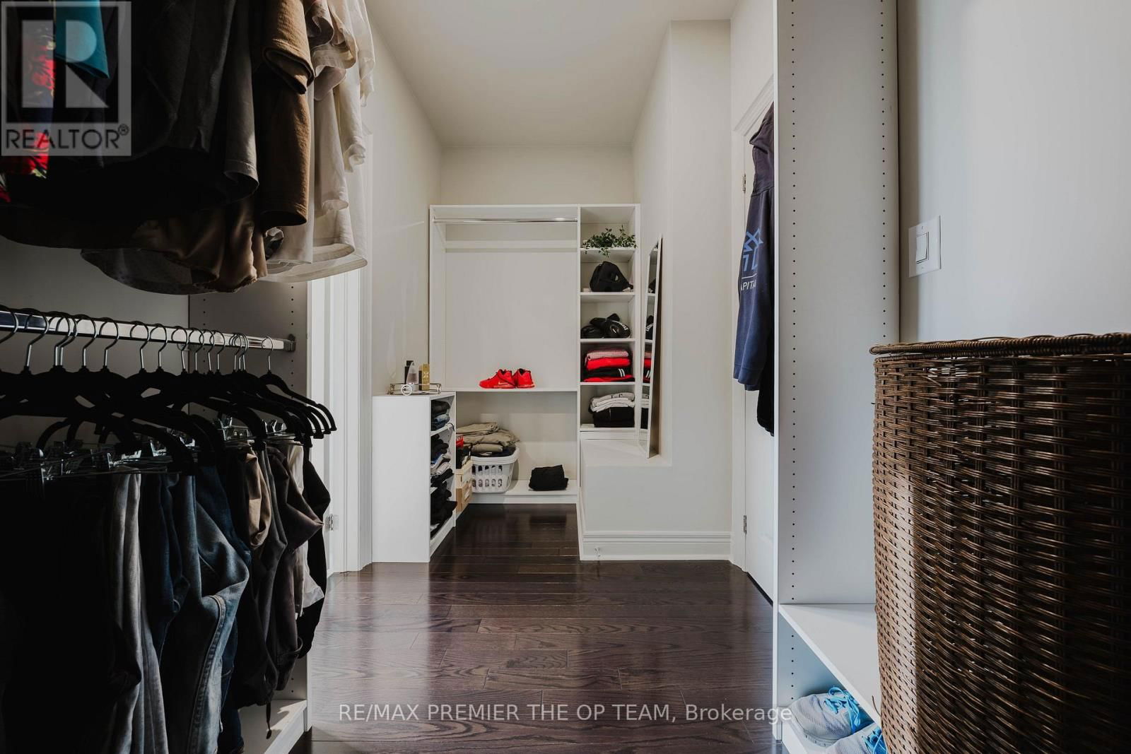 4 - 8347 KIPLING AVENUE Image 35