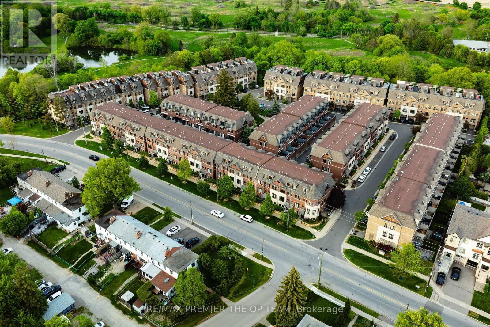 4 - 8347 KIPLING AVENUE Image 42