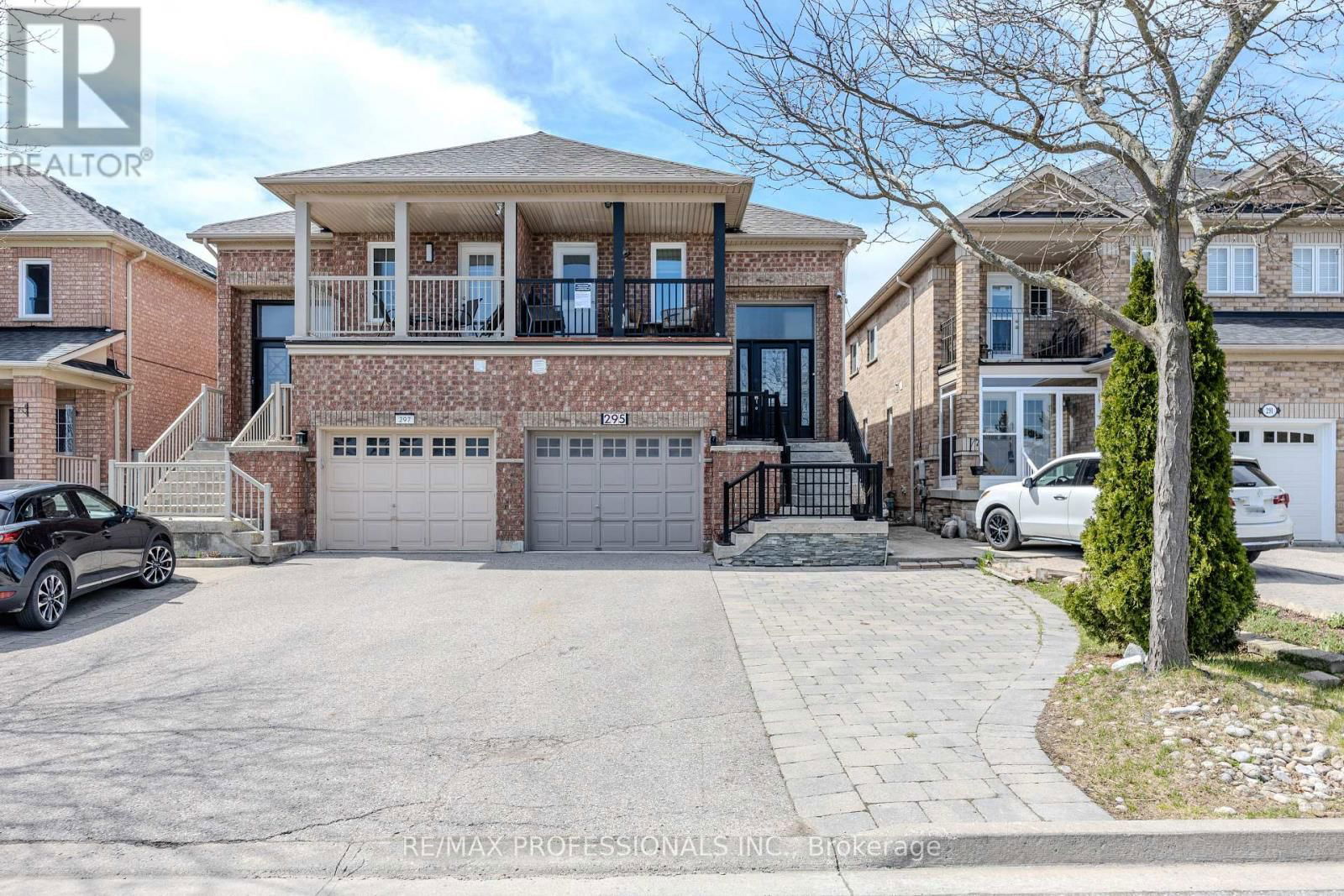 1 - 295 DEEPSPRINGS CRESCENT Image 1