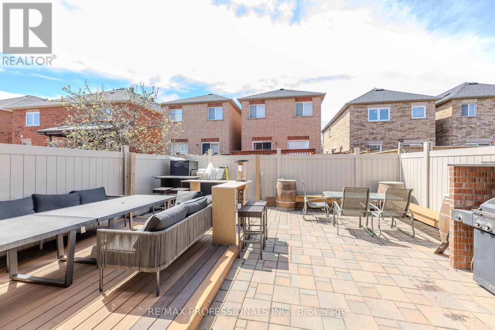 1 - 295 DEEPSPRINGS CRESCENT Image 20