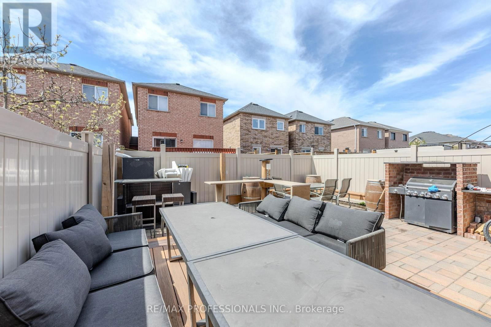 1 - 295 DEEPSPRINGS CRESCENT Image 21